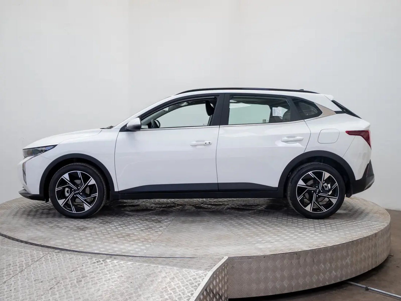 Kia K3 Cross 2026 - Foto 4 de 20