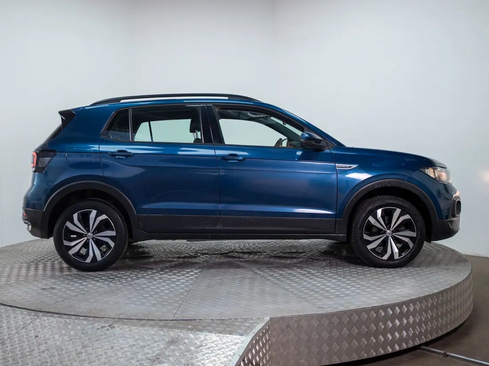Volkswagen T-CROSS 2021 - Imagen 8 de 19