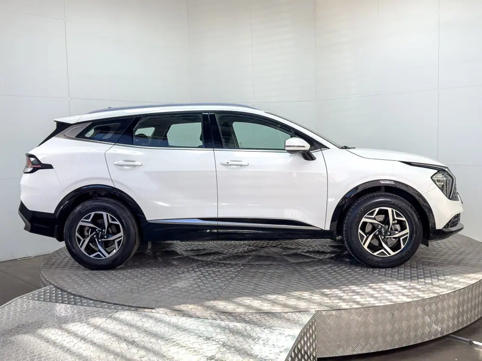 KIA SPORTAGE 2023 - Imagen 5 de 16