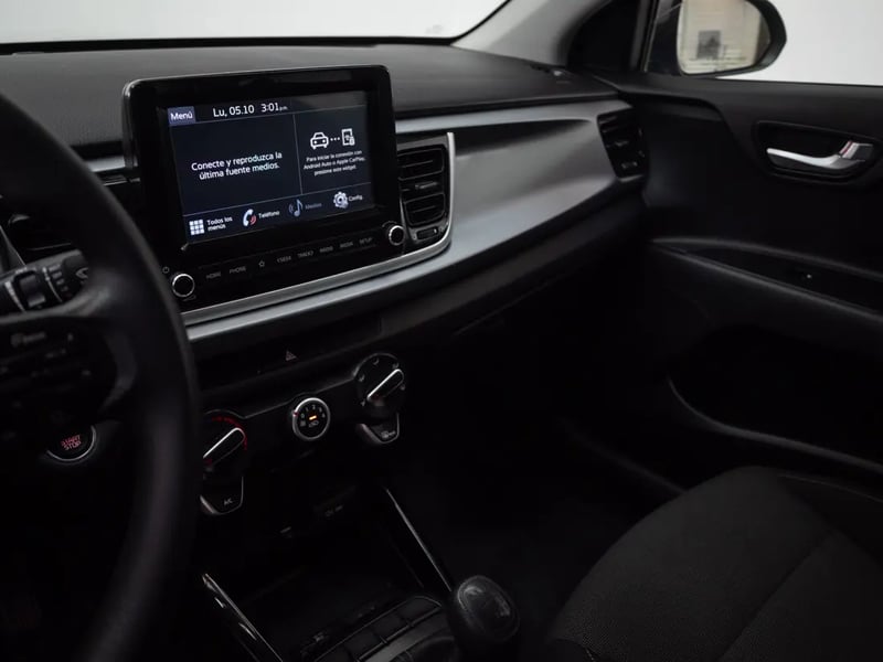 Kia RIO 4 2023 - Imagen 12 de 19