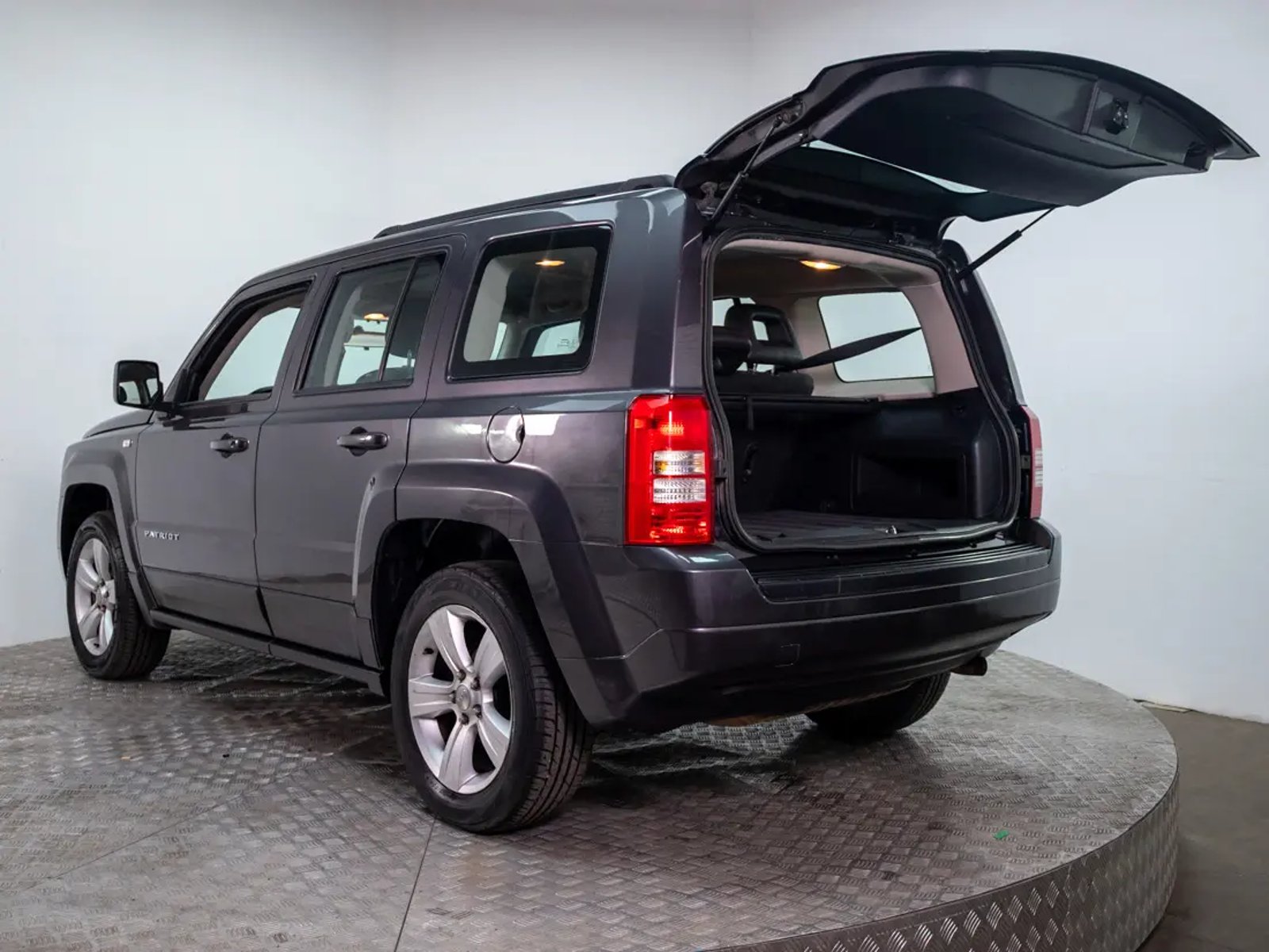 Jeep PATRIOT 2016 - Imagen 10 de 18