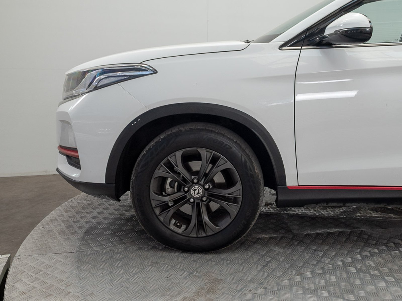 DFSK SUV 500 2023 - Imagen 5 de 17