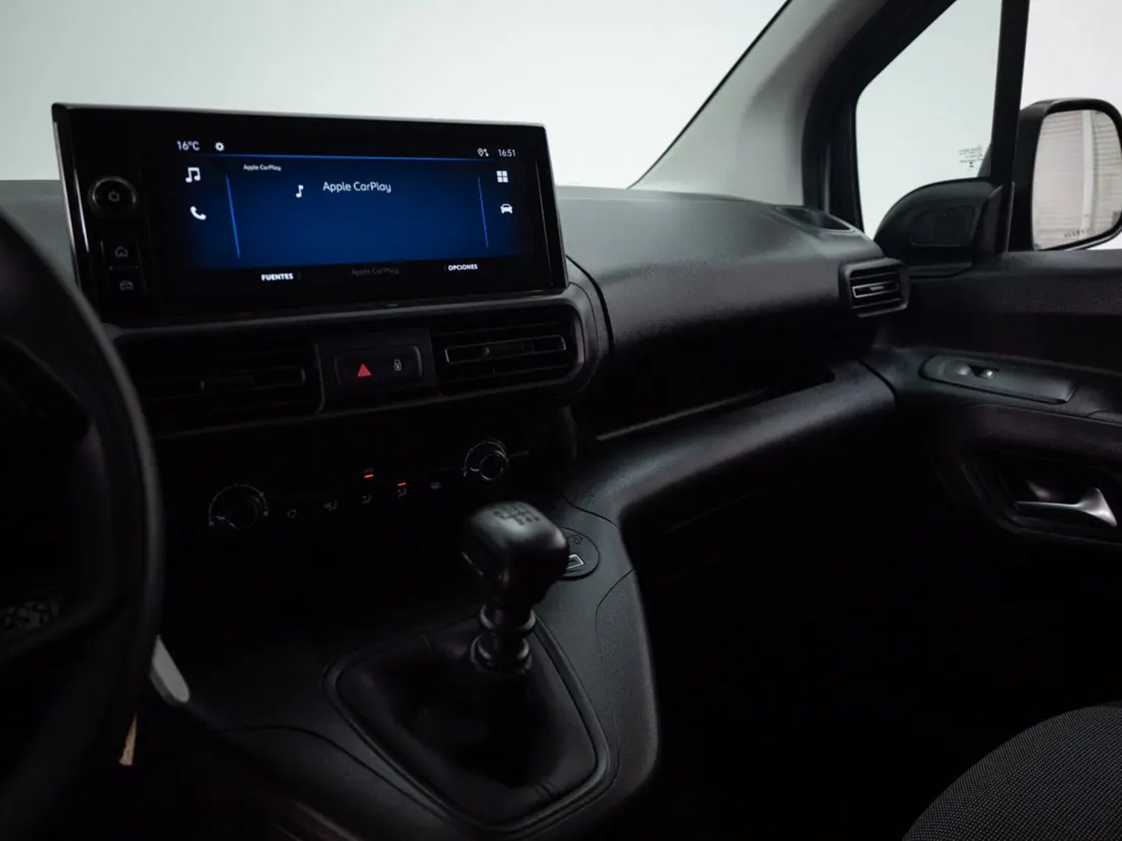 OPEL COMBO 2026 - Imagen 9 de 10
