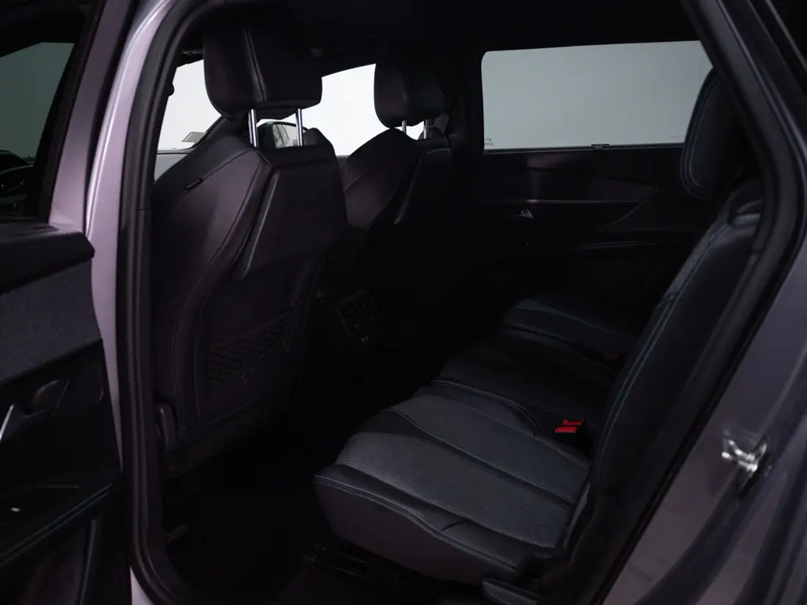 Peugeot 5008 2023 - Imagen 13 de 19