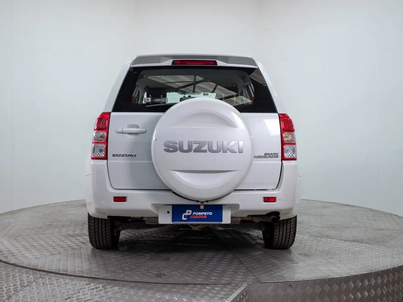 Suzuki GRAND NOMADE 2016 - Imagen 6 de 19