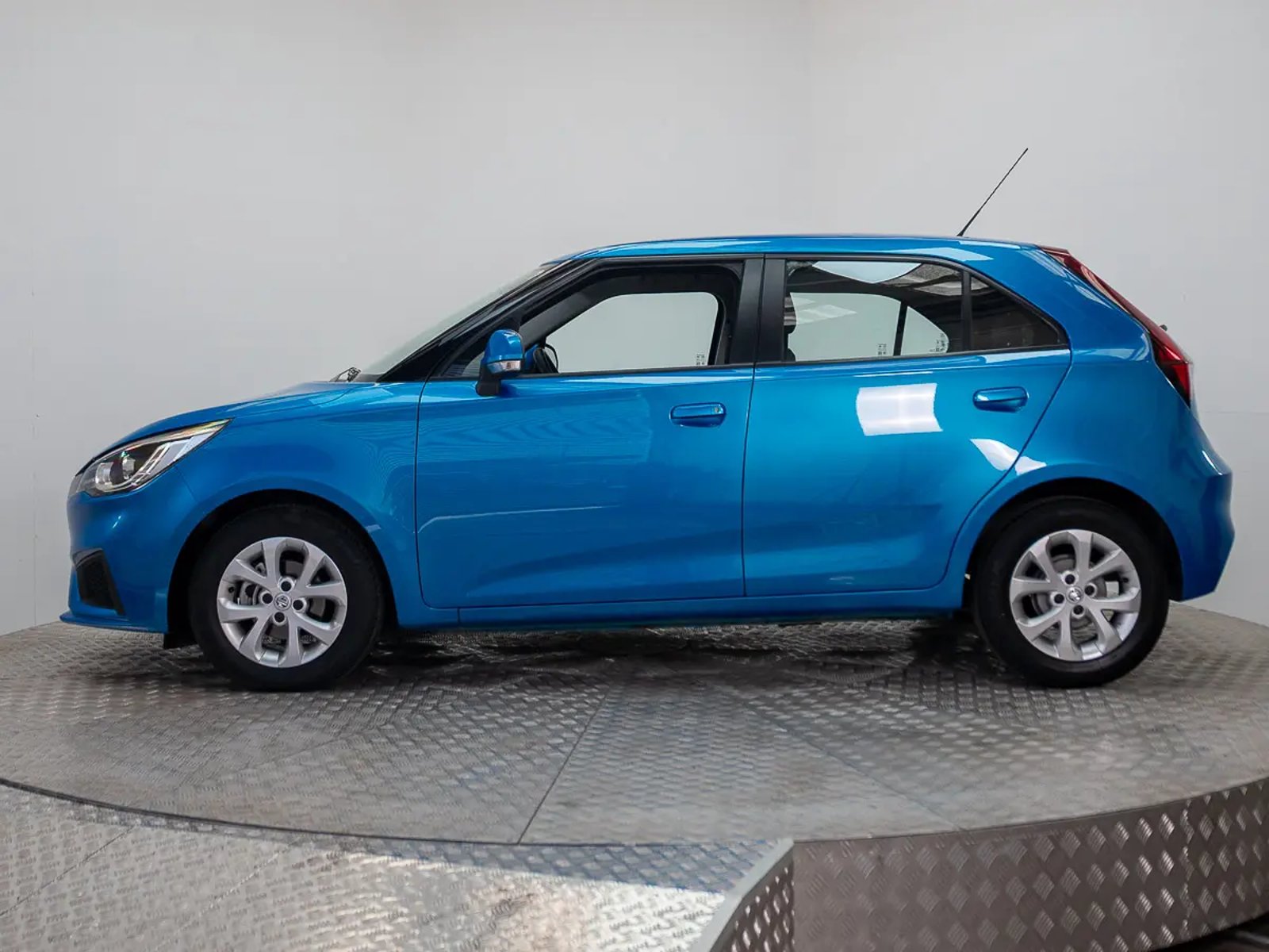 MG 3 2025 - Imagen 3 de 15