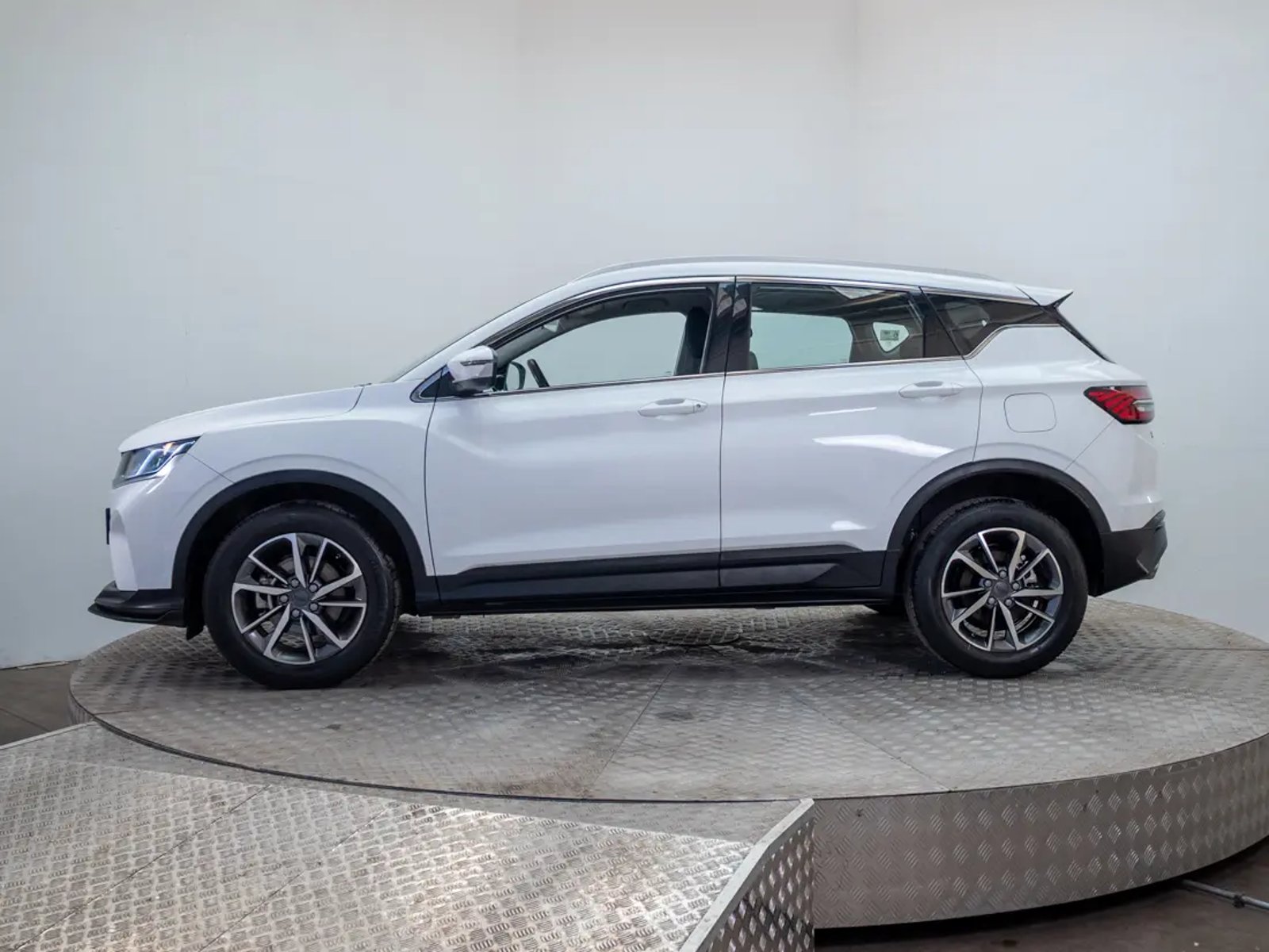 Geely COOLRAY 2022 - Foto 5 de 18