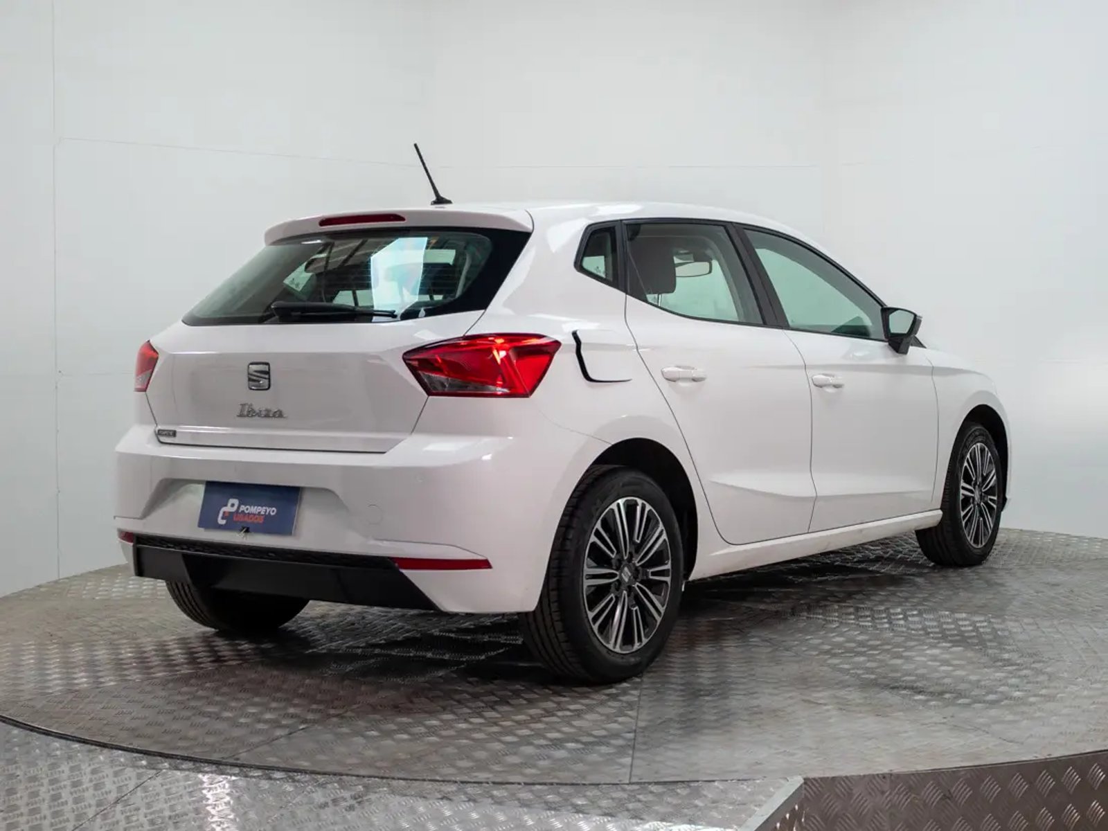 SEAT IBIZA 2023 - Imagen 8 de 19