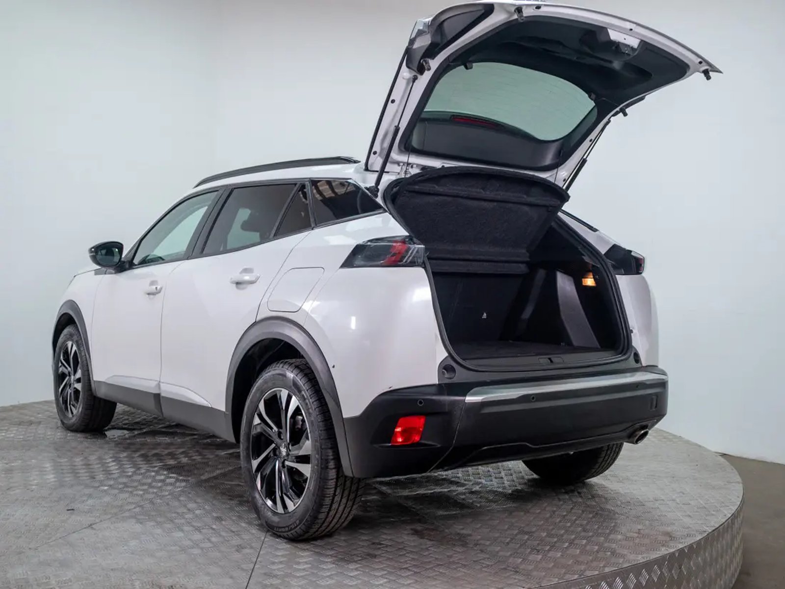 Peugeot 2008 2022 - Imagen 10 de 19