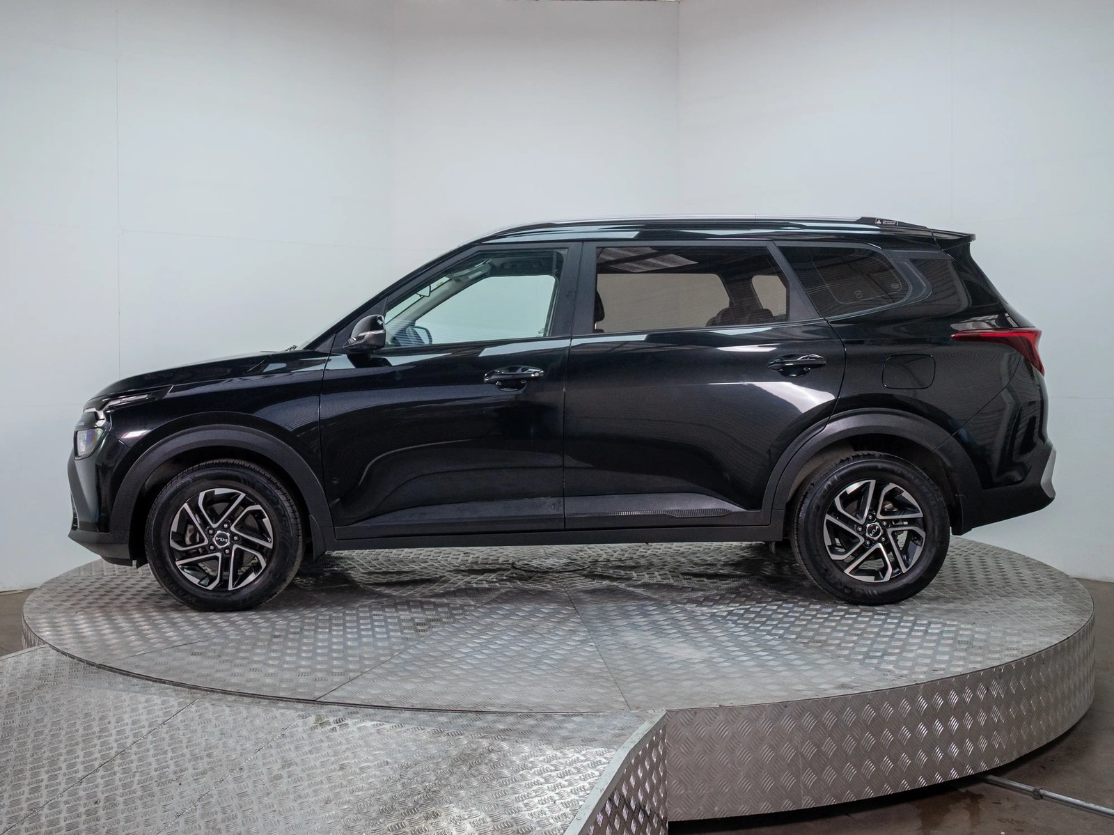 Kia CARENS 2024 - Imagen 9 de 15