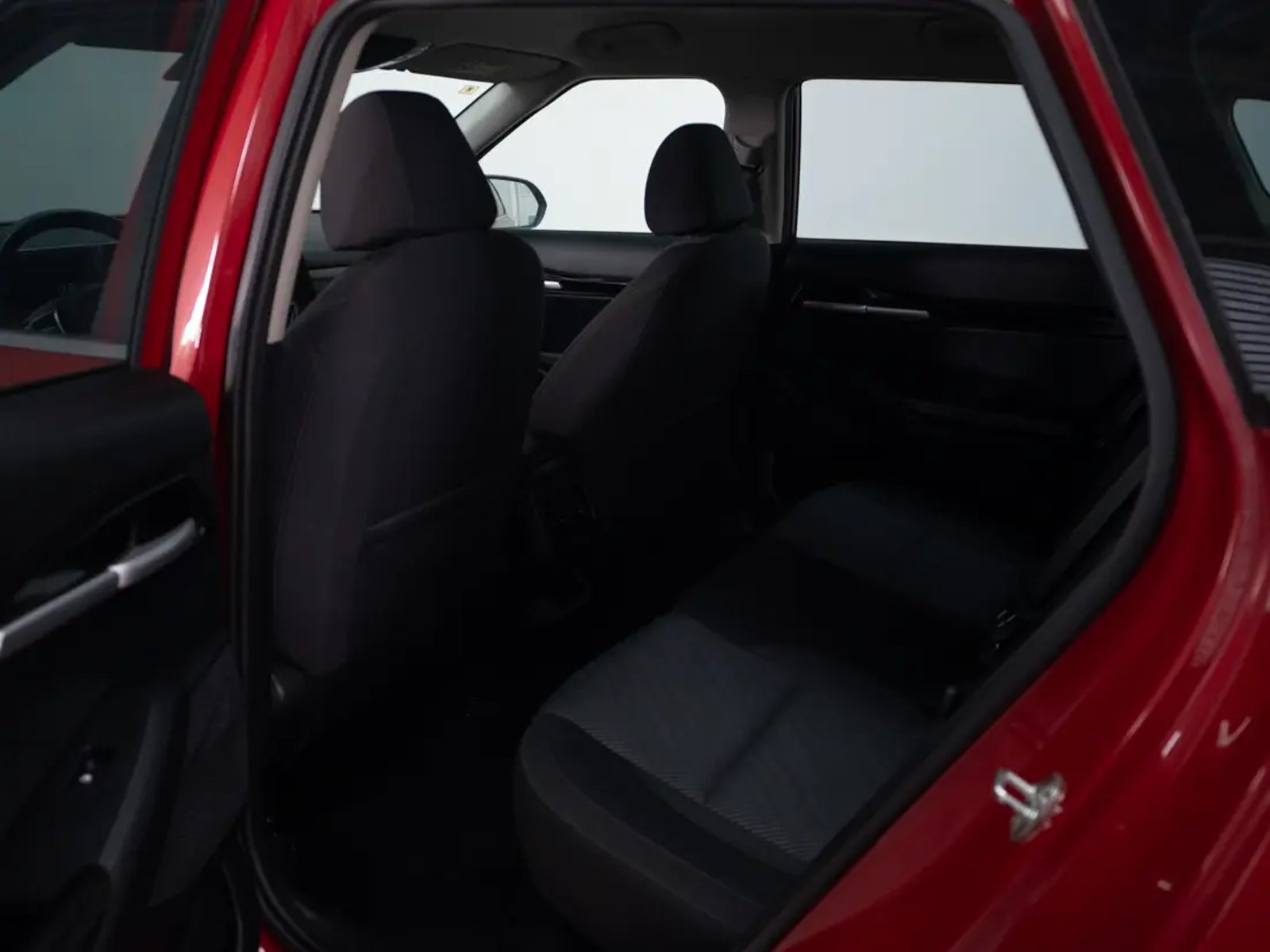 Kia SELTOS 2024 - Imagen 14 de 19