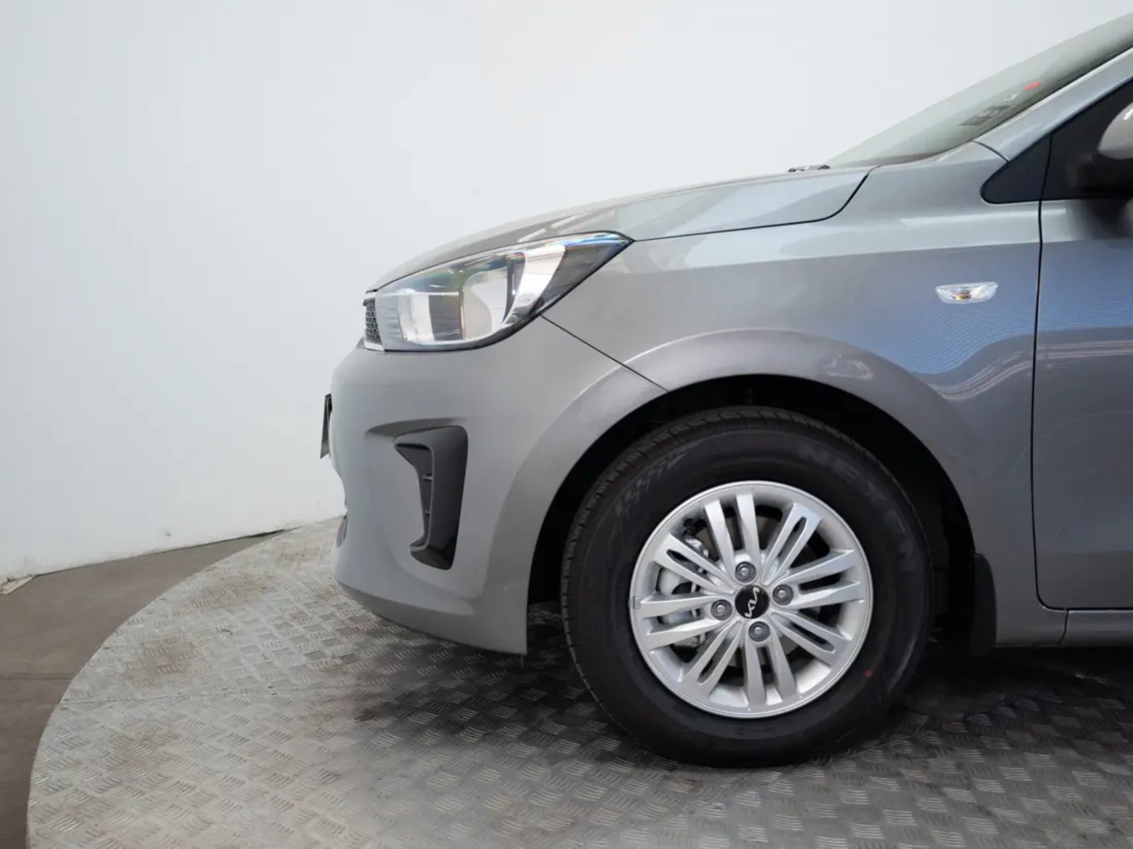 Kia SOLUTO 2026 - Imagen 18 de 20