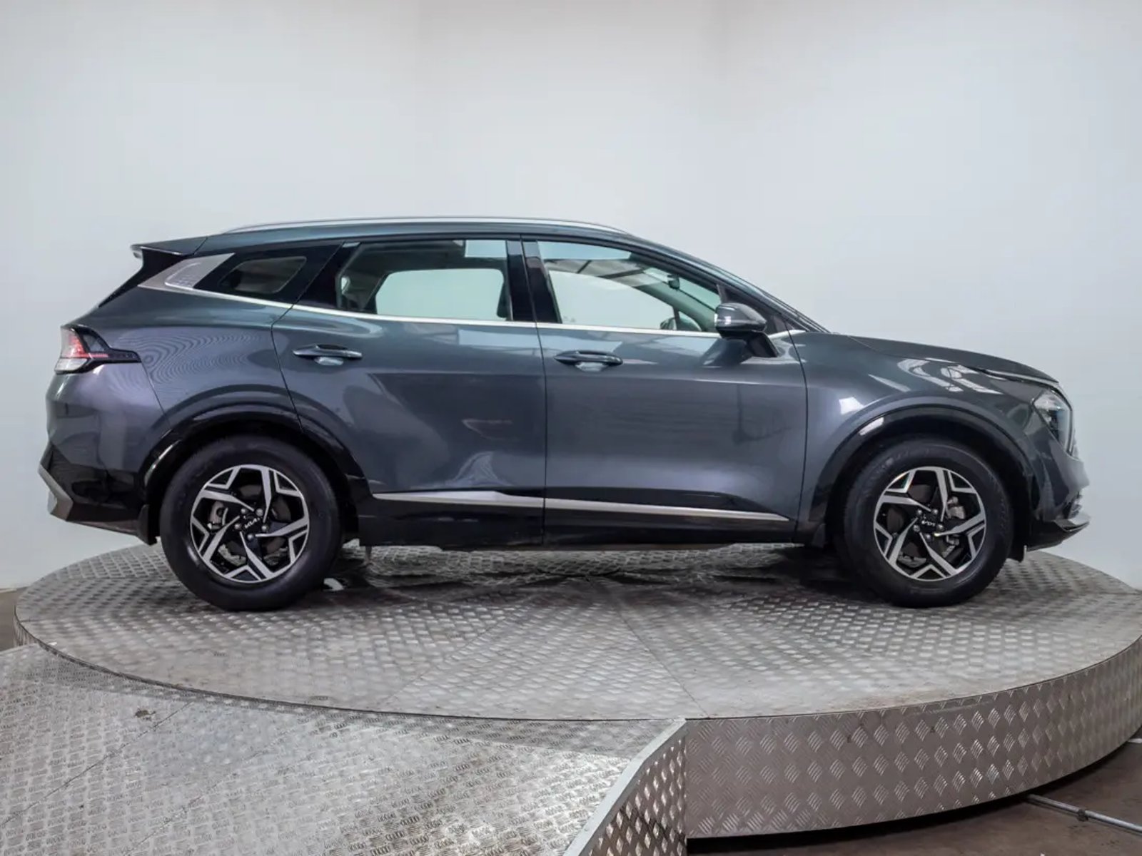 Kia SPORTAGE 2024 - Imagen 8 de 19