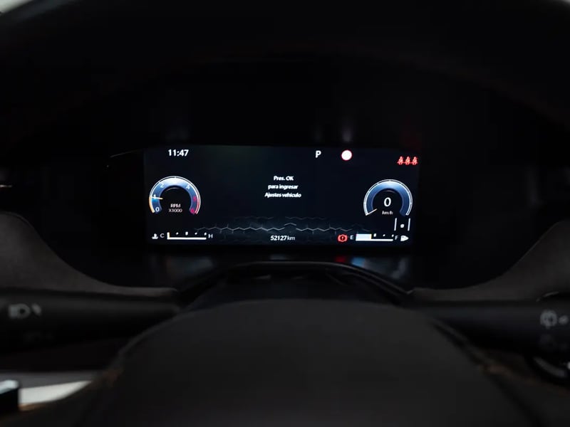 Jeep COMMANDER 2023 - Imagen 13 de 20