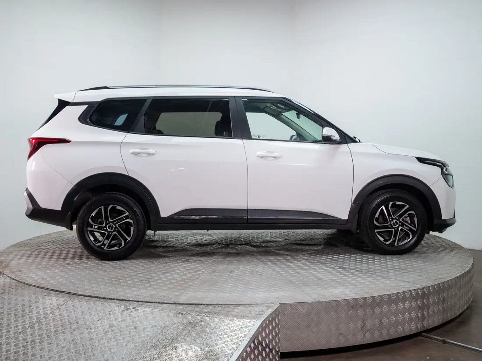 Kia CARENS 2024 - Imagen 8 de 20
