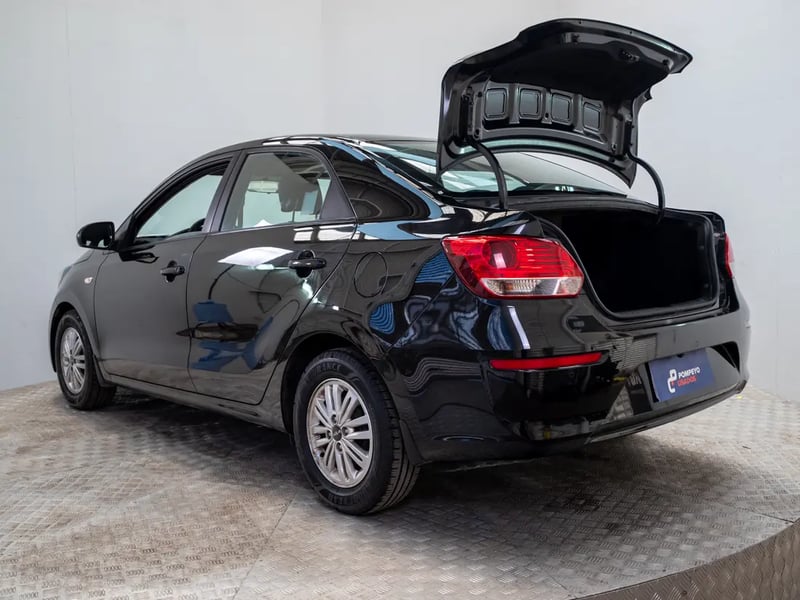 Kia SOLUTO 2023 - Imagen 10 de 20