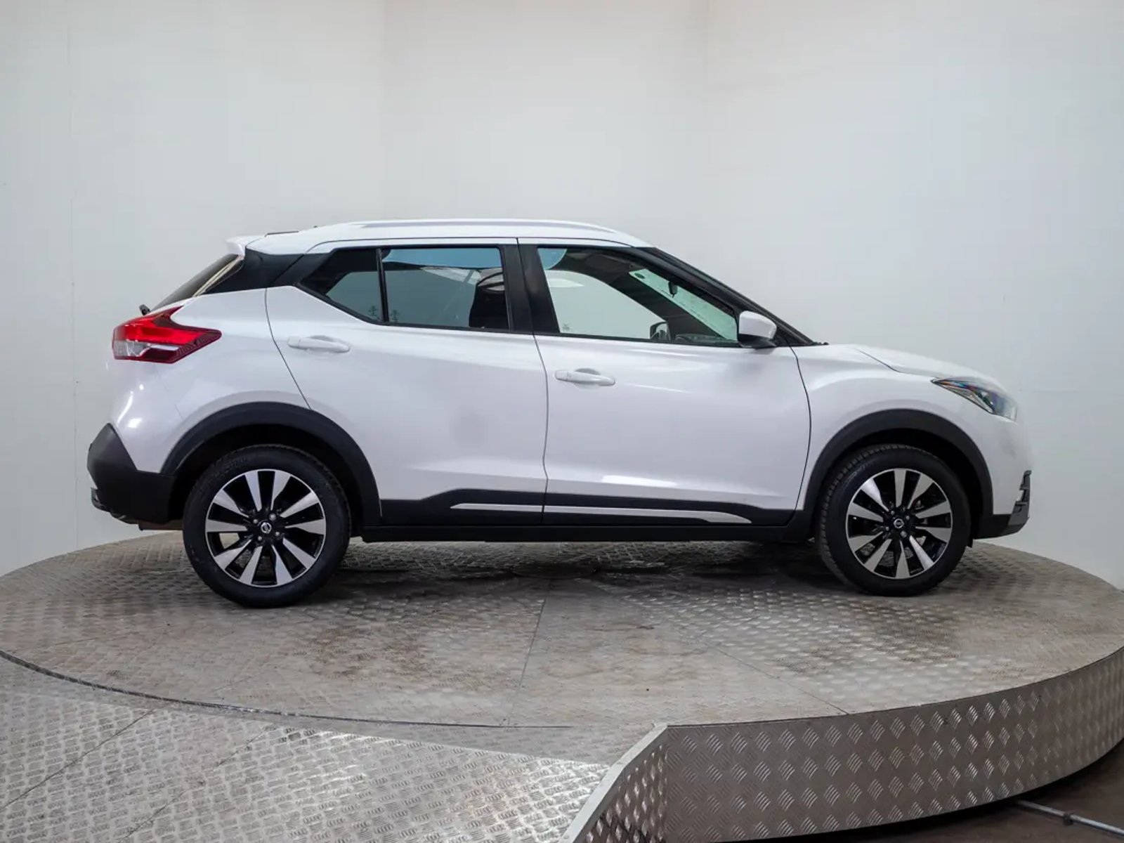 Nissan KICKS 2019 - Imagen 8 de 19