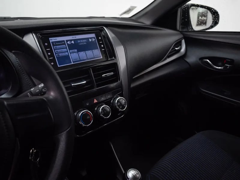 Toyota YARIS 2022 - Imagen 12 de 20