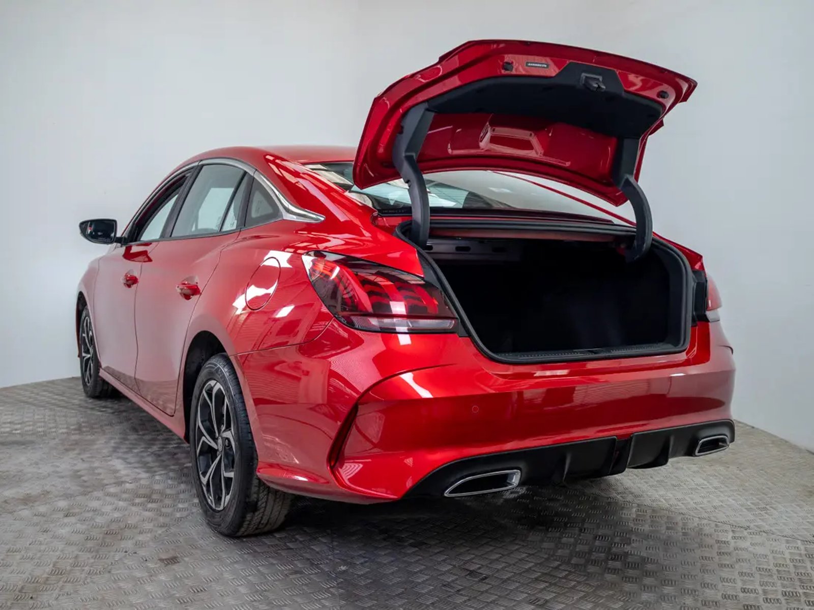 MG GT 2024 - Imagen 10 de 18