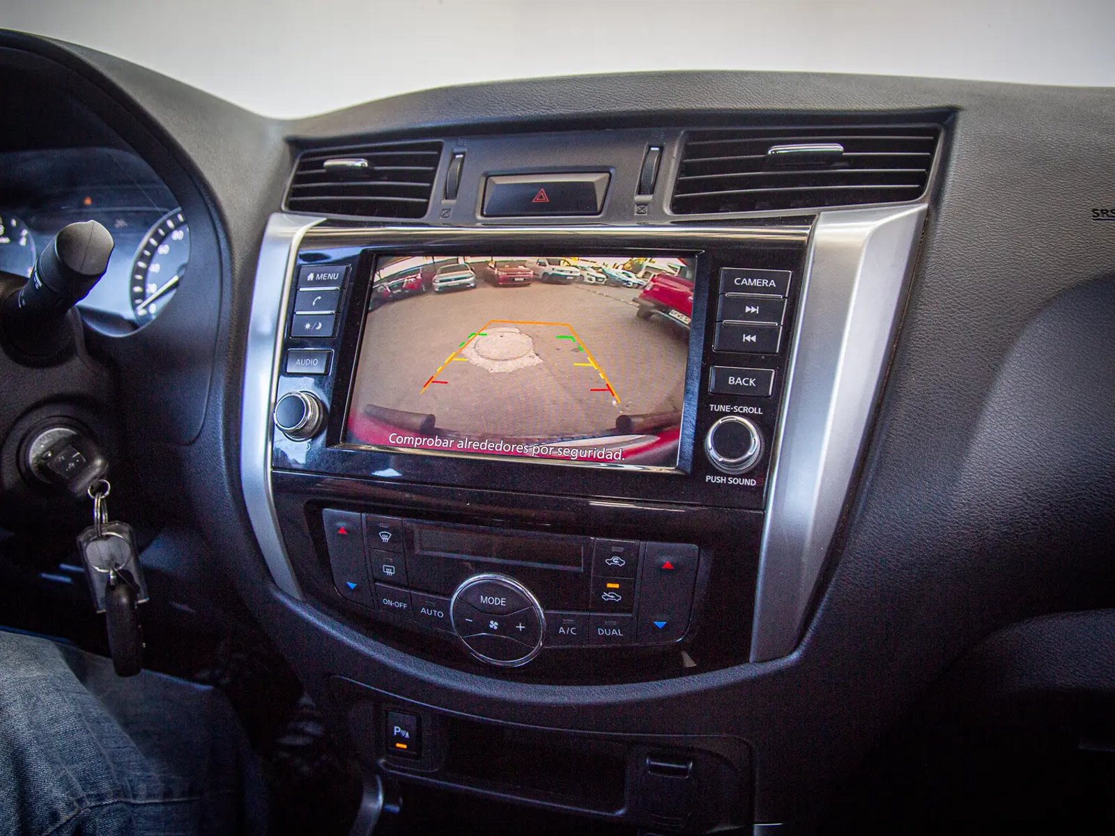 Nissan NAVARA 2024 - Imagen 13 de 15