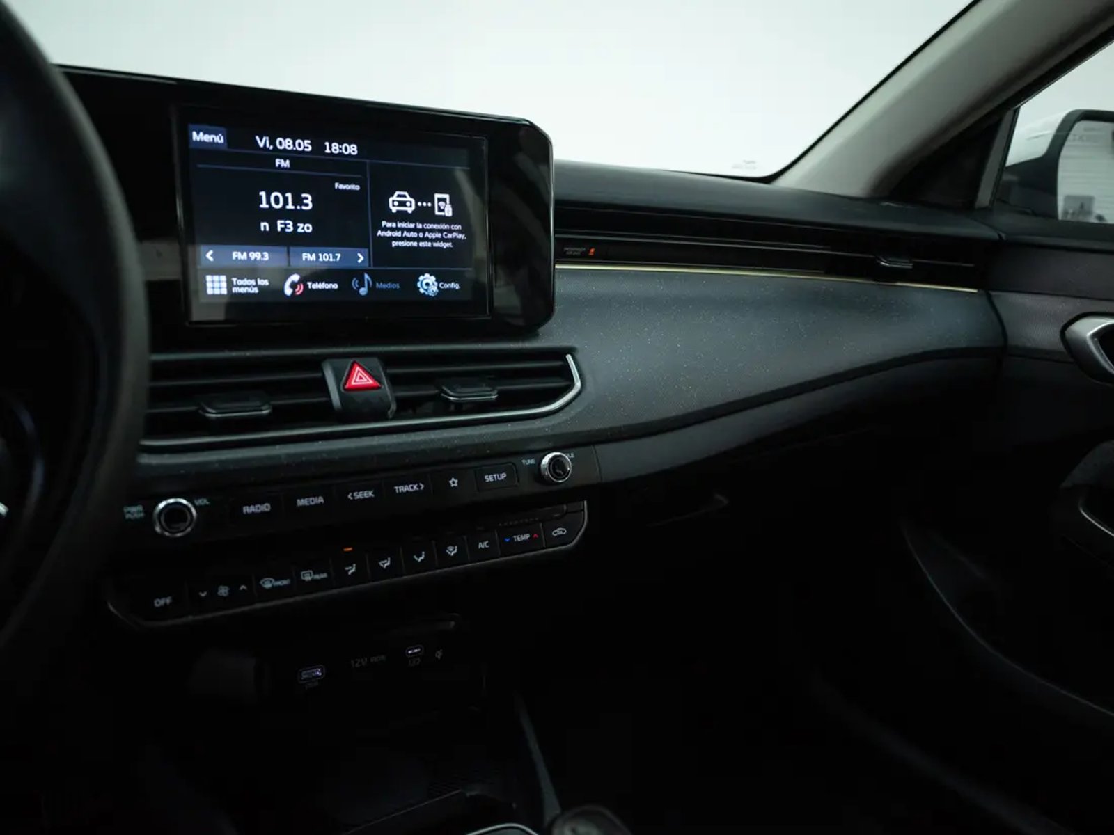 KIA K3 2024 - Imagen 14 de 19