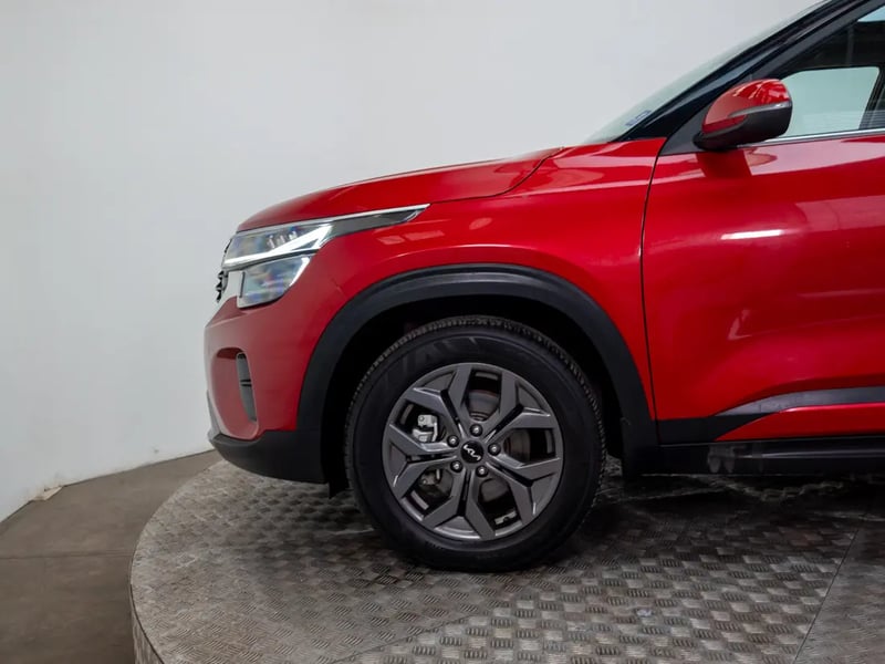 Kia SELTOS 2025 - Imagen 17 de 19