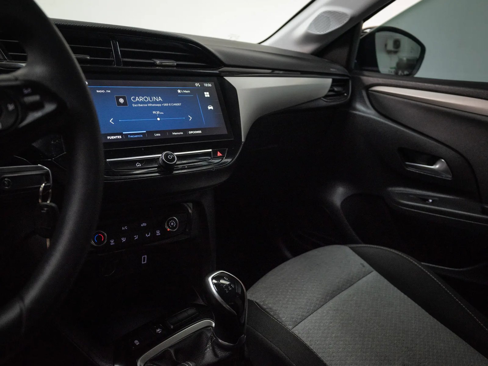 OPEL CORSA 2024 - Imagen 17 de 20