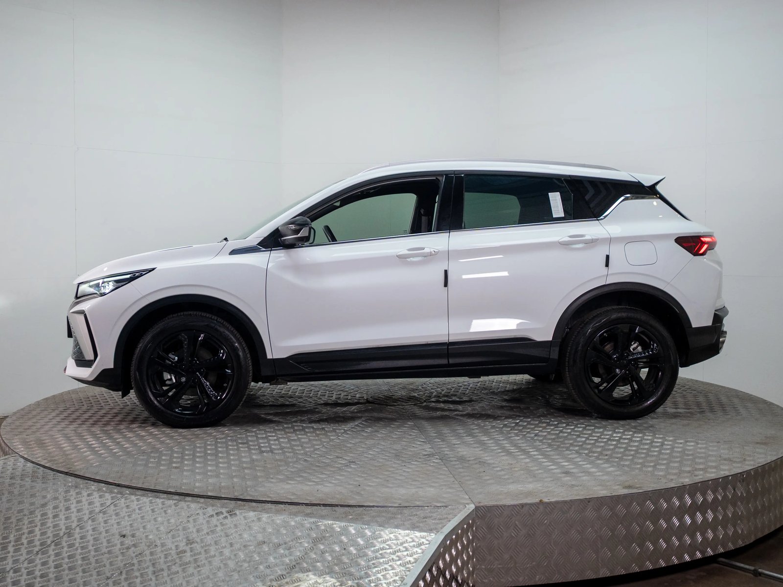 GEELY COOLRAY 2026 - Imagen 11 de 17
