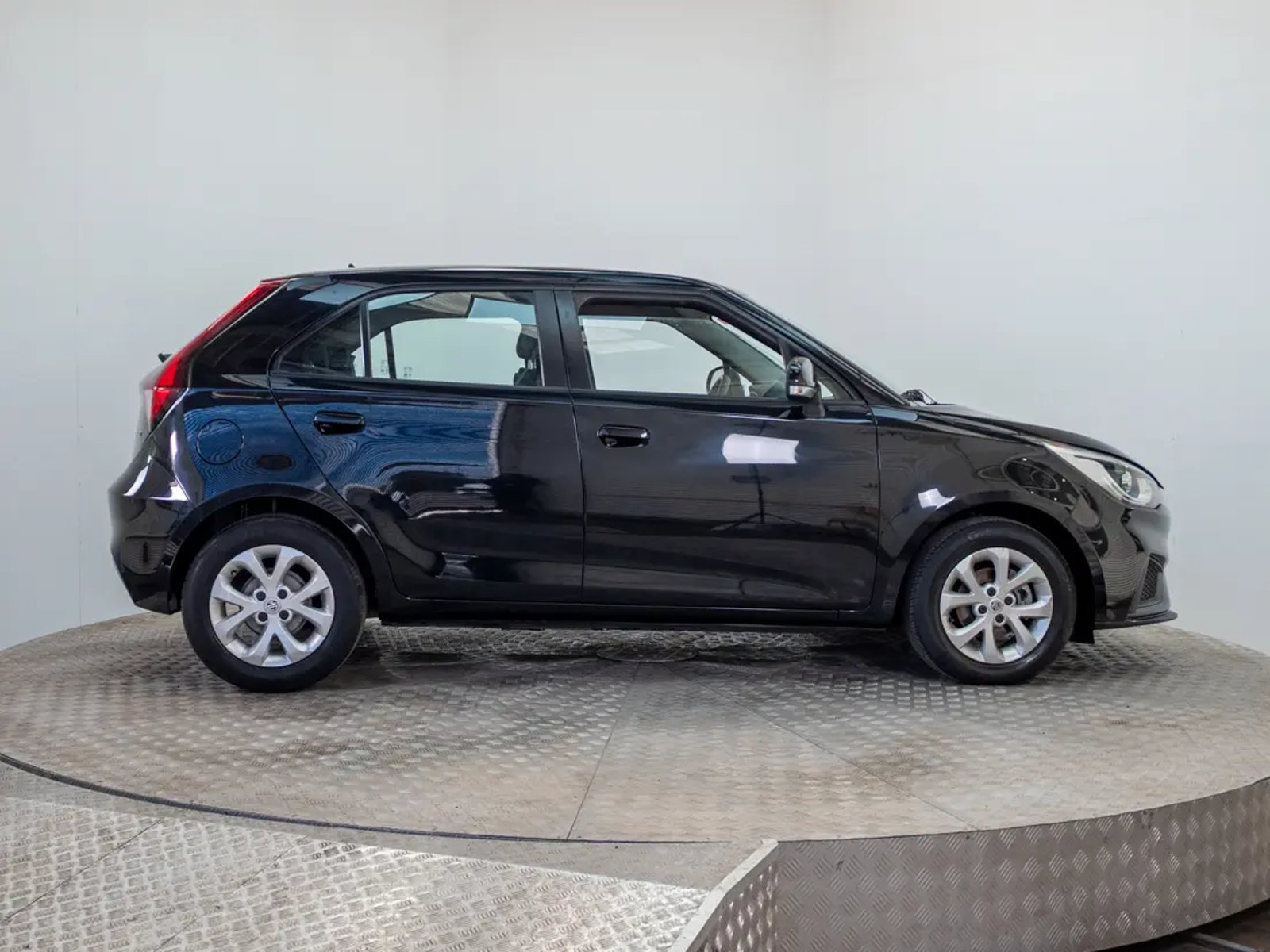 MG 3 2023 - Imagen 8 de 19