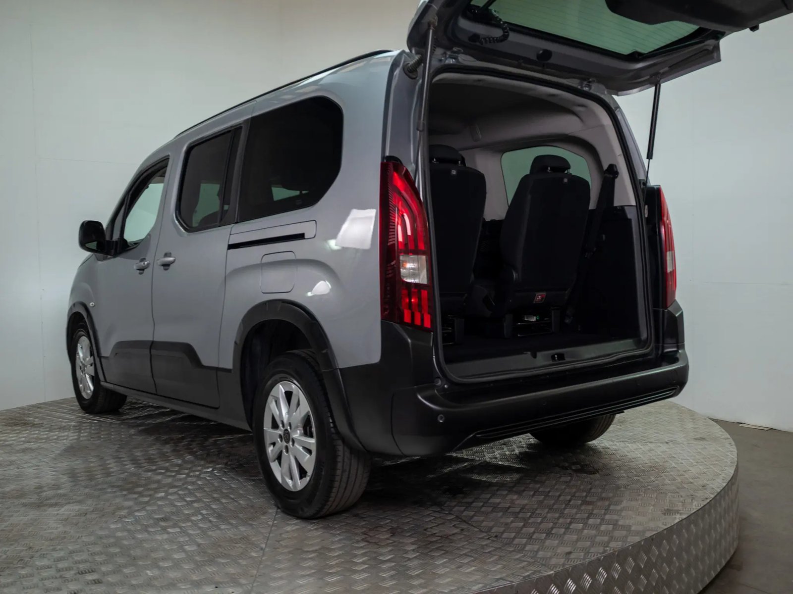 PEUGEOT RIFTER 2025 - Imagen 10 de 20