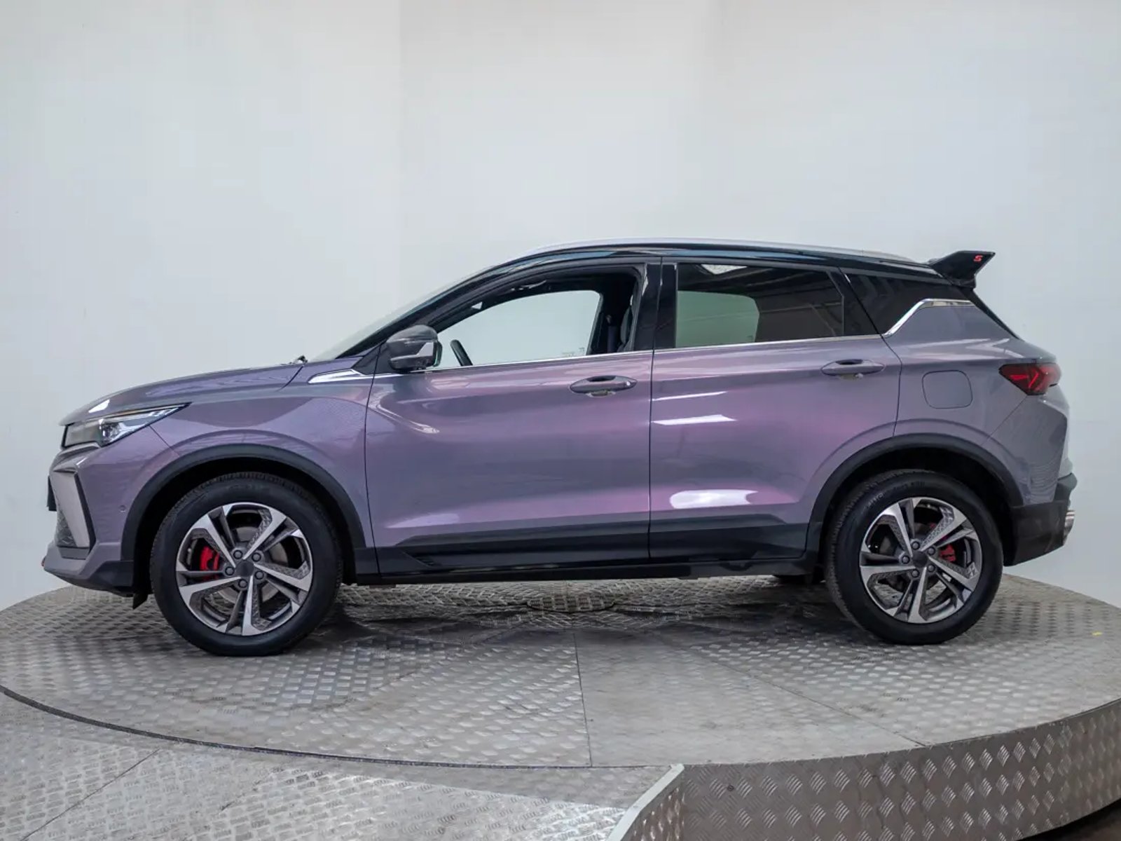 Geely COOLRAY 2024 - Foto 4 de 19