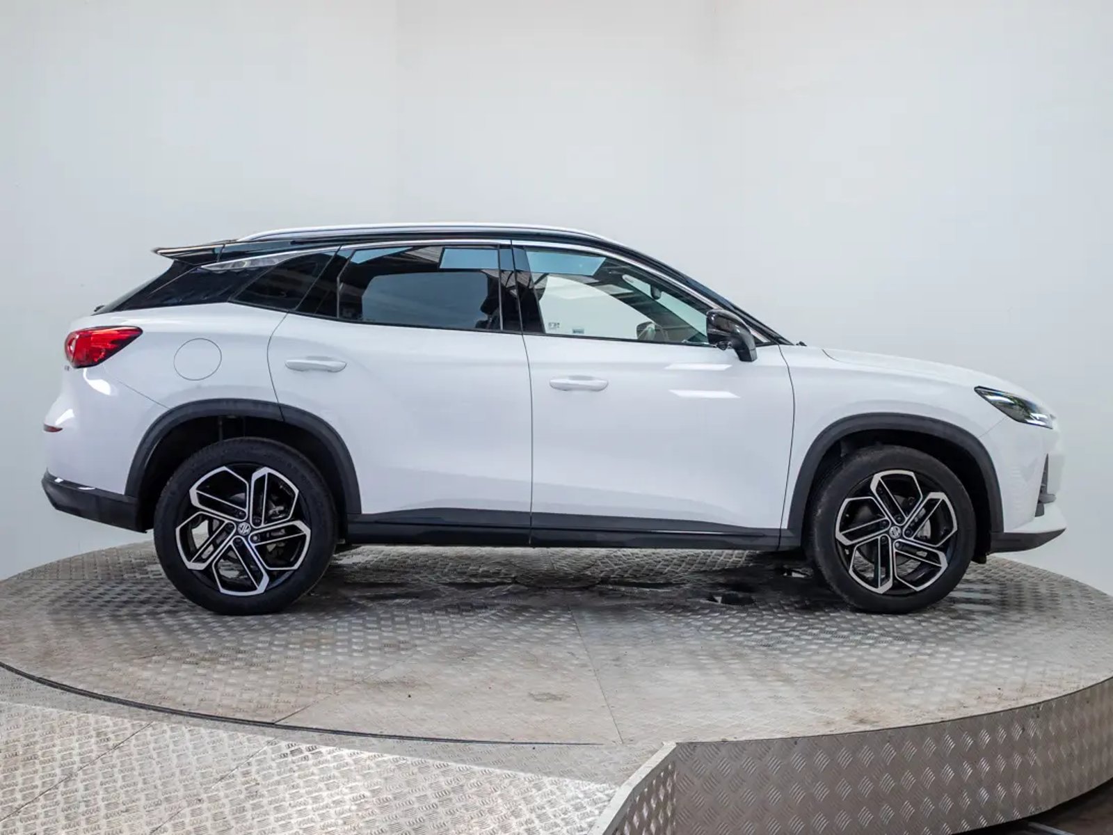 MG ONE 2023 - Imagen 8 de 20