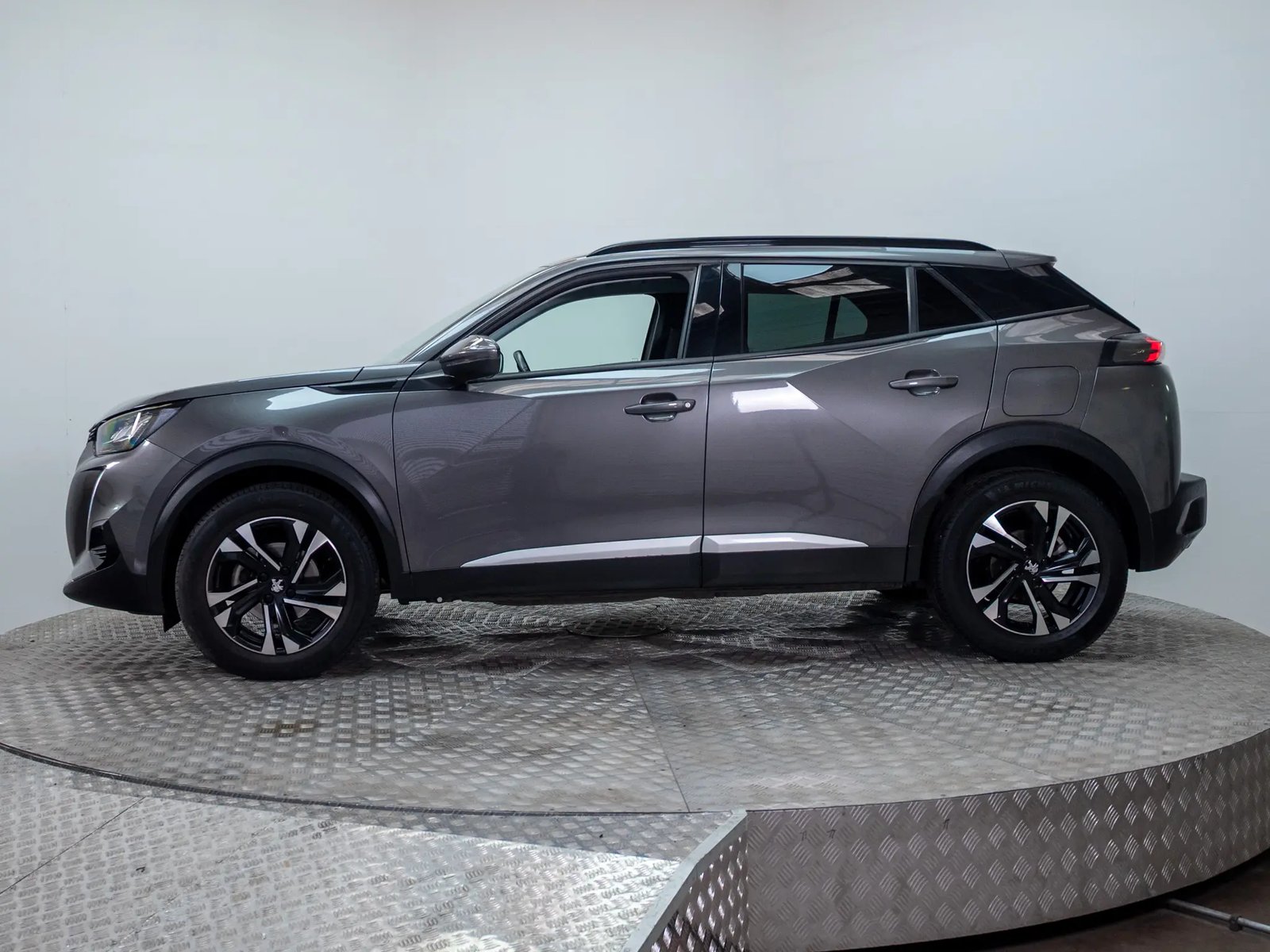 PEUGEOT 2008 2022 - Imagen 5 de 17