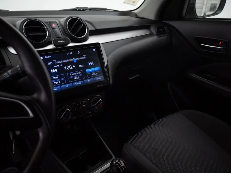 Suzuki SWIFT 2024 - Imagen 12 de 20