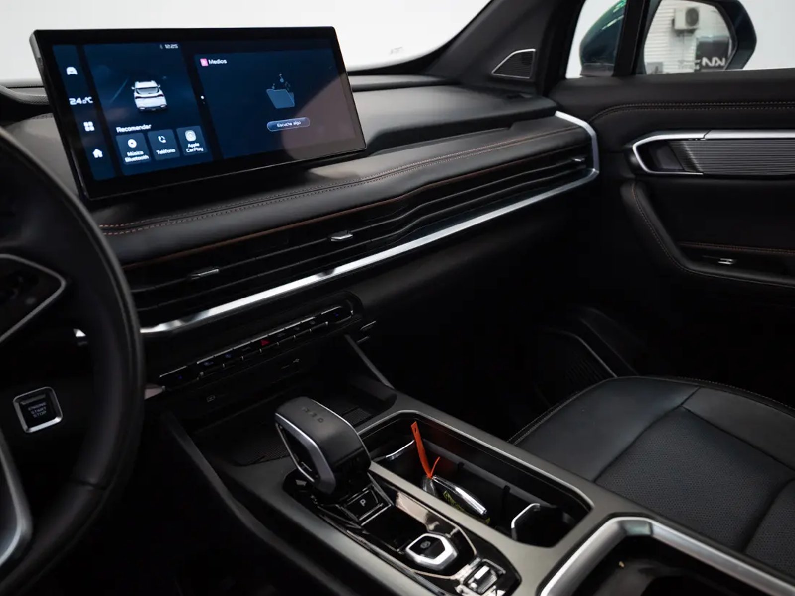 Geely OKAVANGO 2025 - Imagen 12 de 20