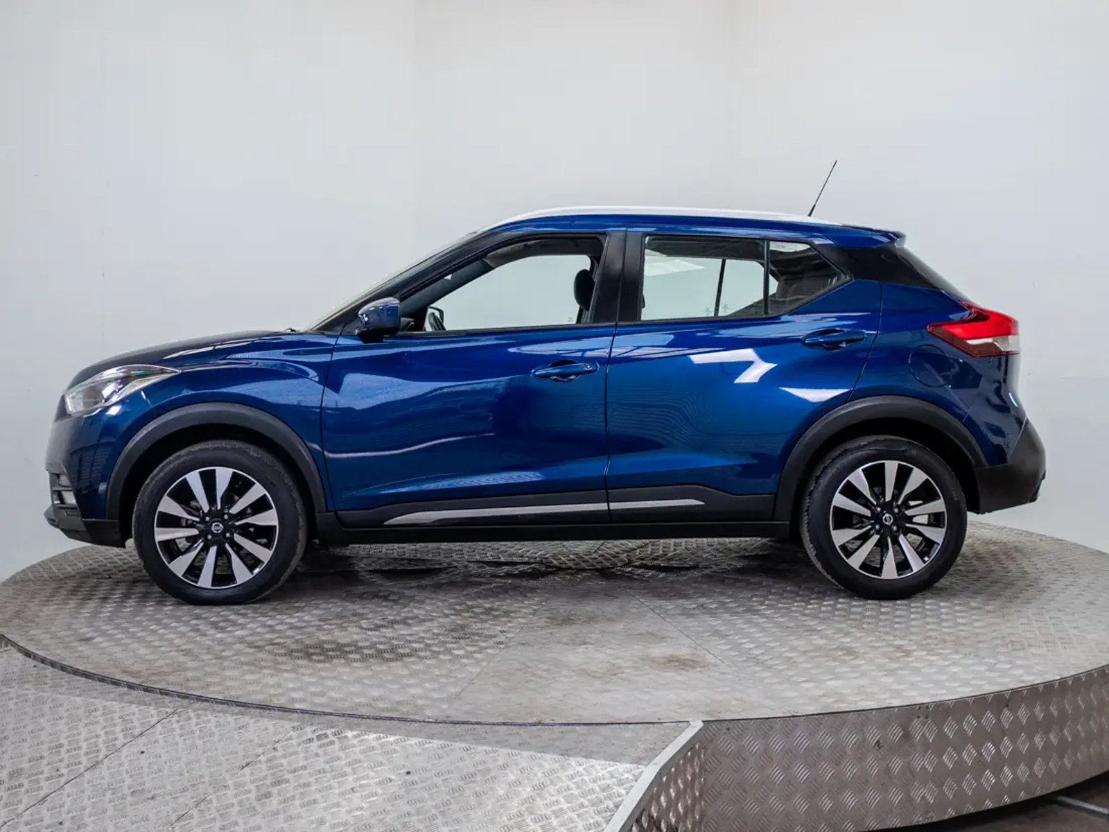 Nissan KICKS 2021 - Foto 4 de 19