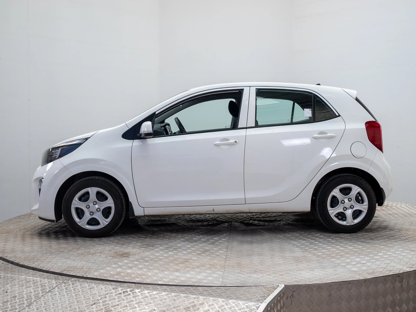 Kia MORNING 2018 - Foto 4 de 19