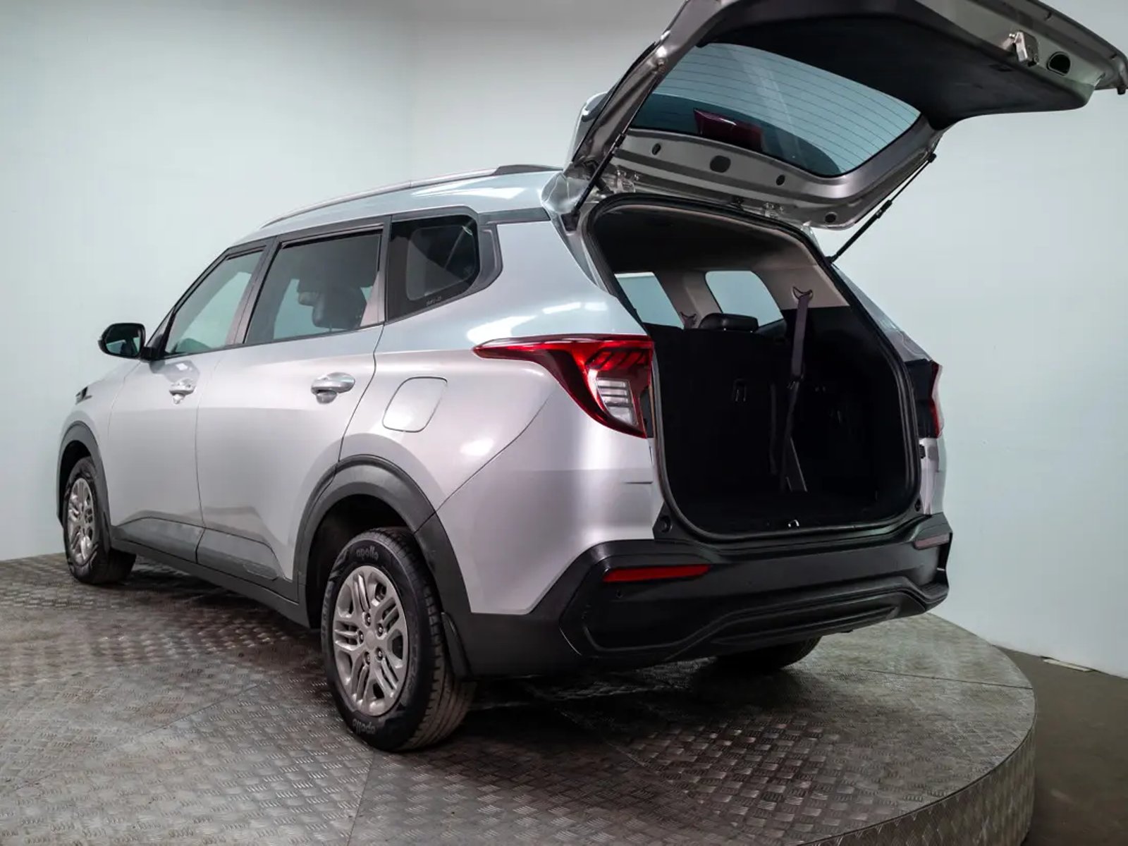 Kia CARENS 2023 - Imagen 10 de 20