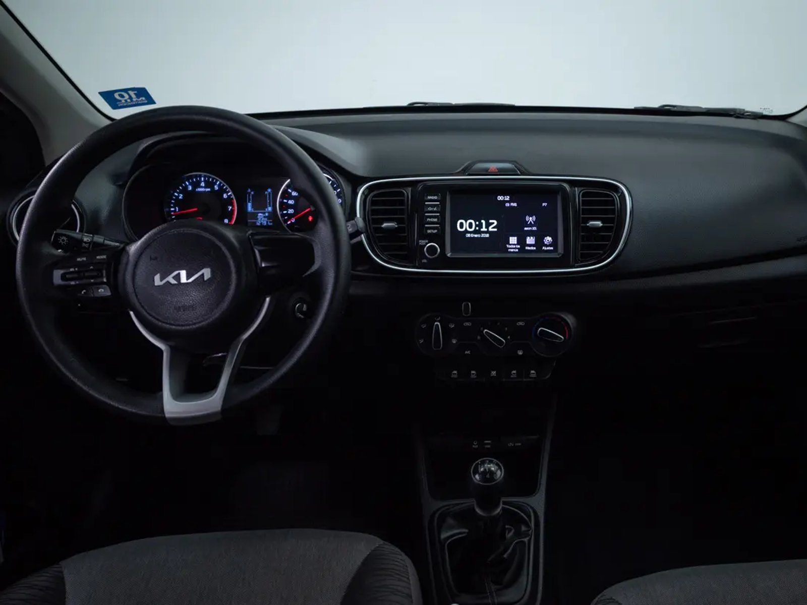 Kia SOLUTO 2024 - Imagen 15 de 20