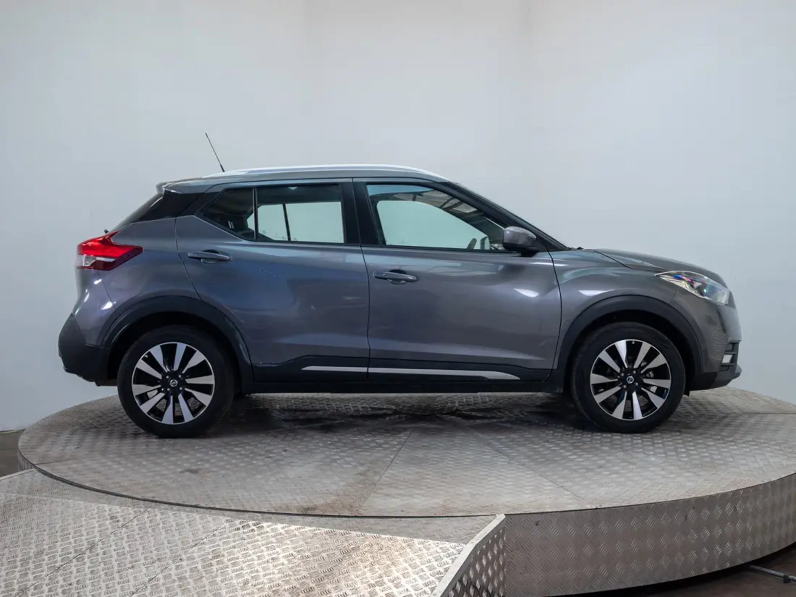 Nissan KICKS 2019 - Imagen 8 de 19