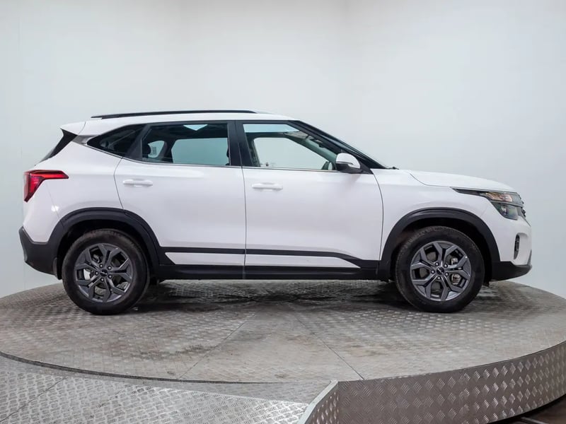 Kia SELTOS 2024 - Imagen 8 de 18