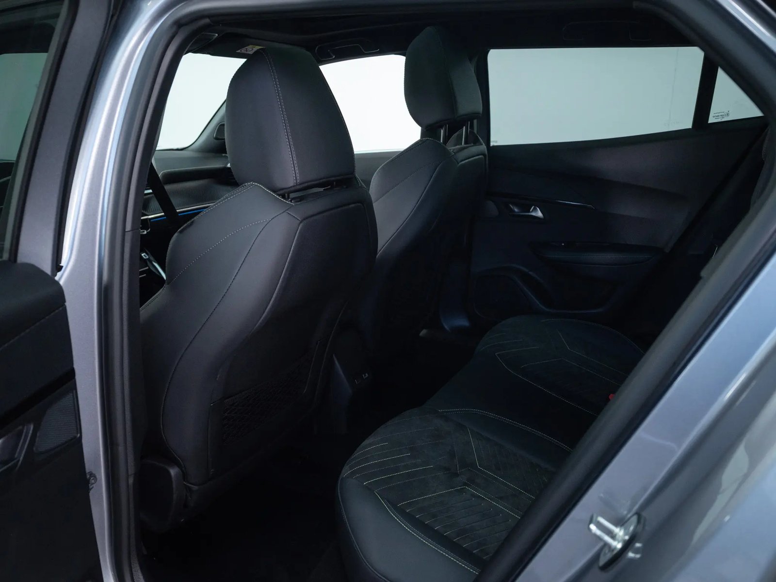 PEUGEOT 2008 2025 - Imagen 18 de 18