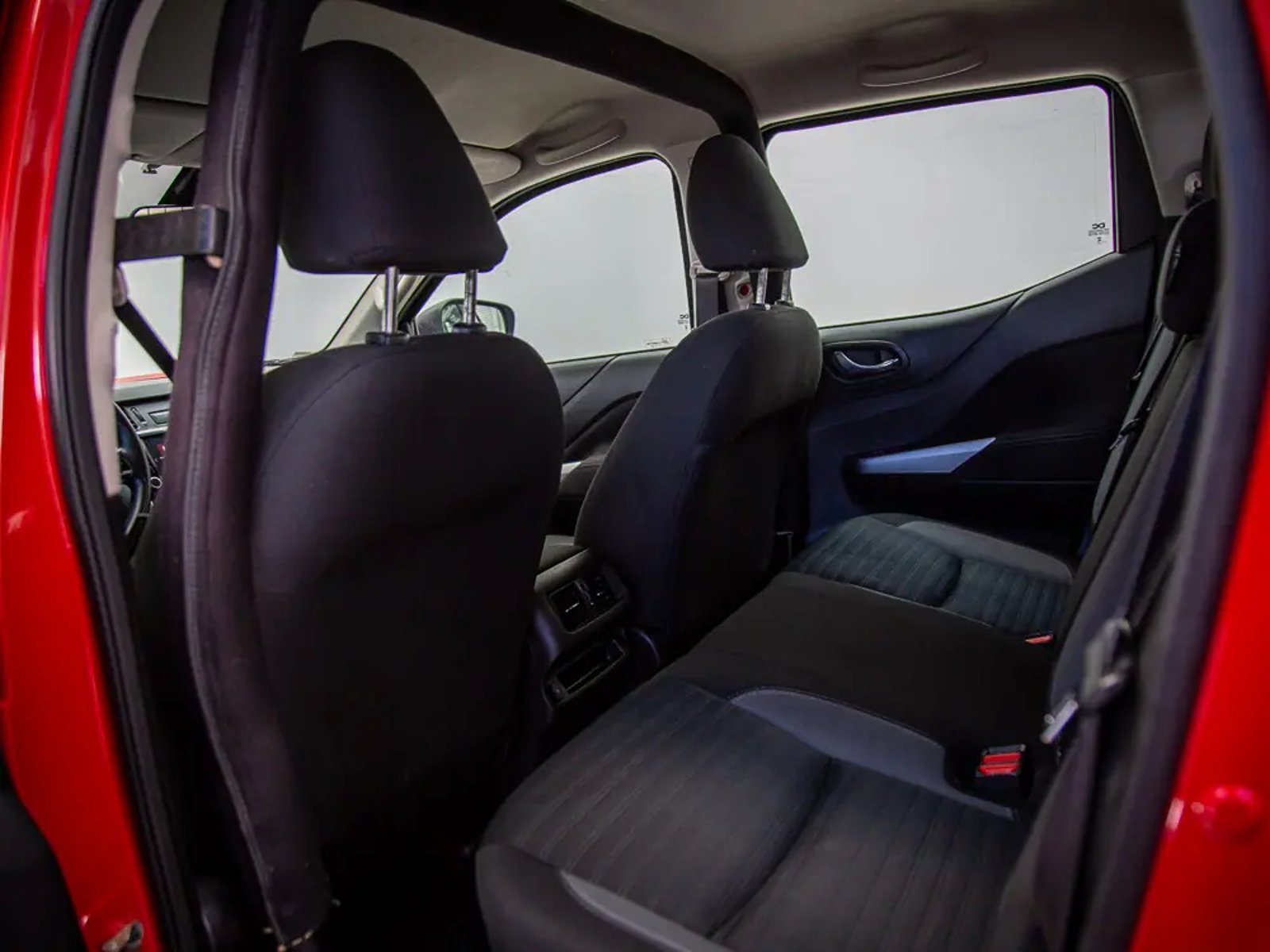 NISSAN NAVARA 2024 - Imagen 14 de 19