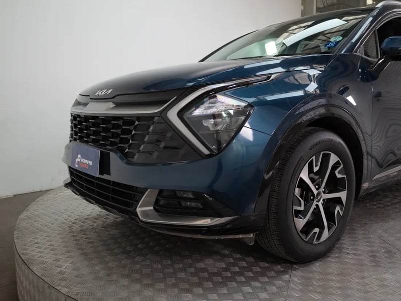 Kia SPORTAGE 2022 - Imagen 18 de 20
