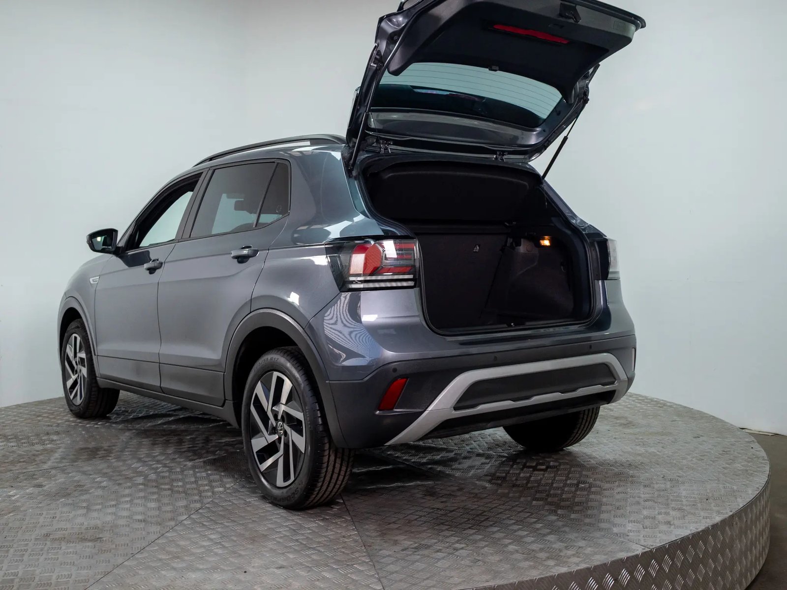 VOLKSWAGEN T-CROSS 2025 - Imagen 10 de 20