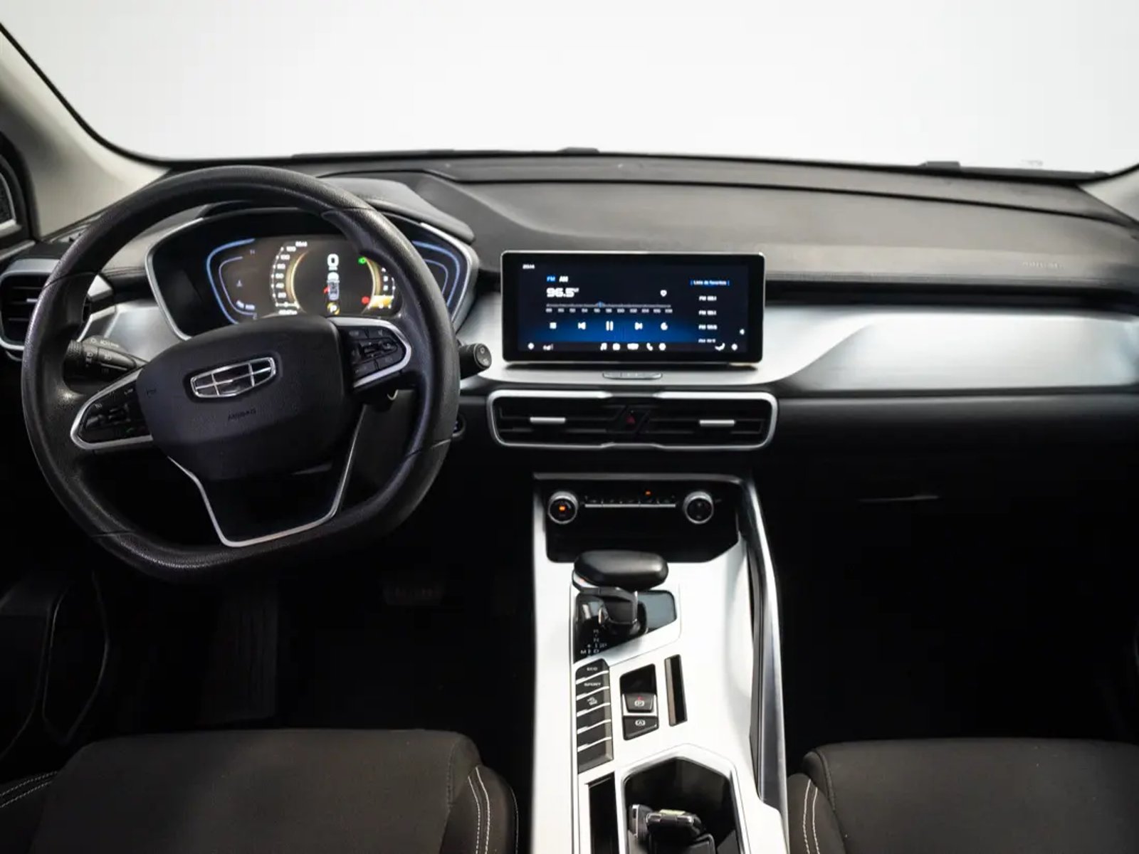 Geely COOLRAY 2023 - Imagen 15 de 20