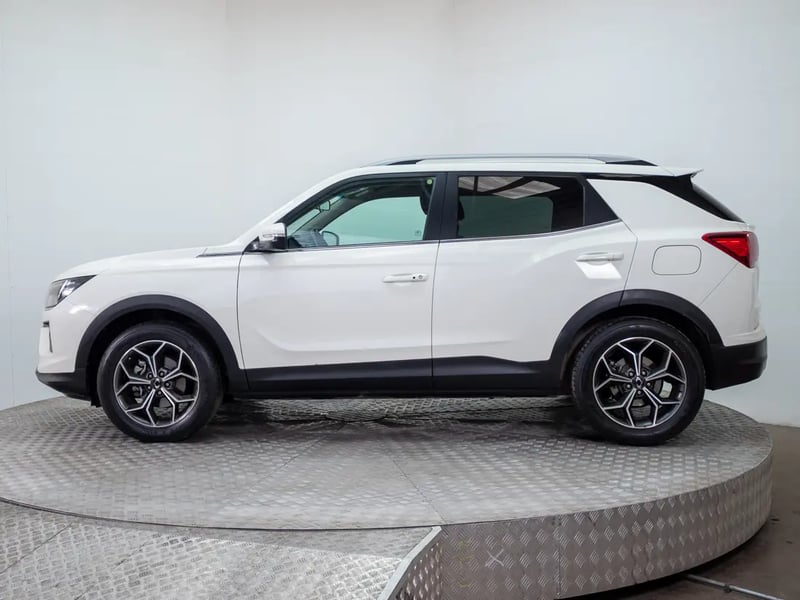SsangYong NEW KORANDO 2023 - Imagen 4 de 19