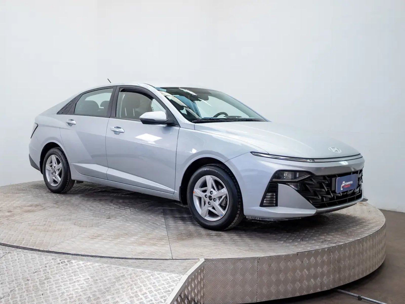 Hyundai ACCENT 2025 - Foto 4 de 20