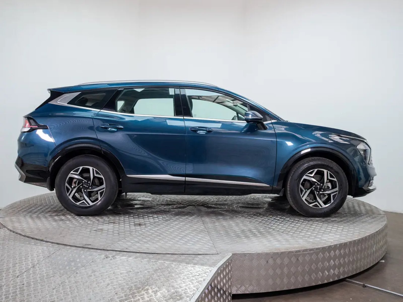 Kia SPORTAGE 2023 - Imagen 9 de 18
