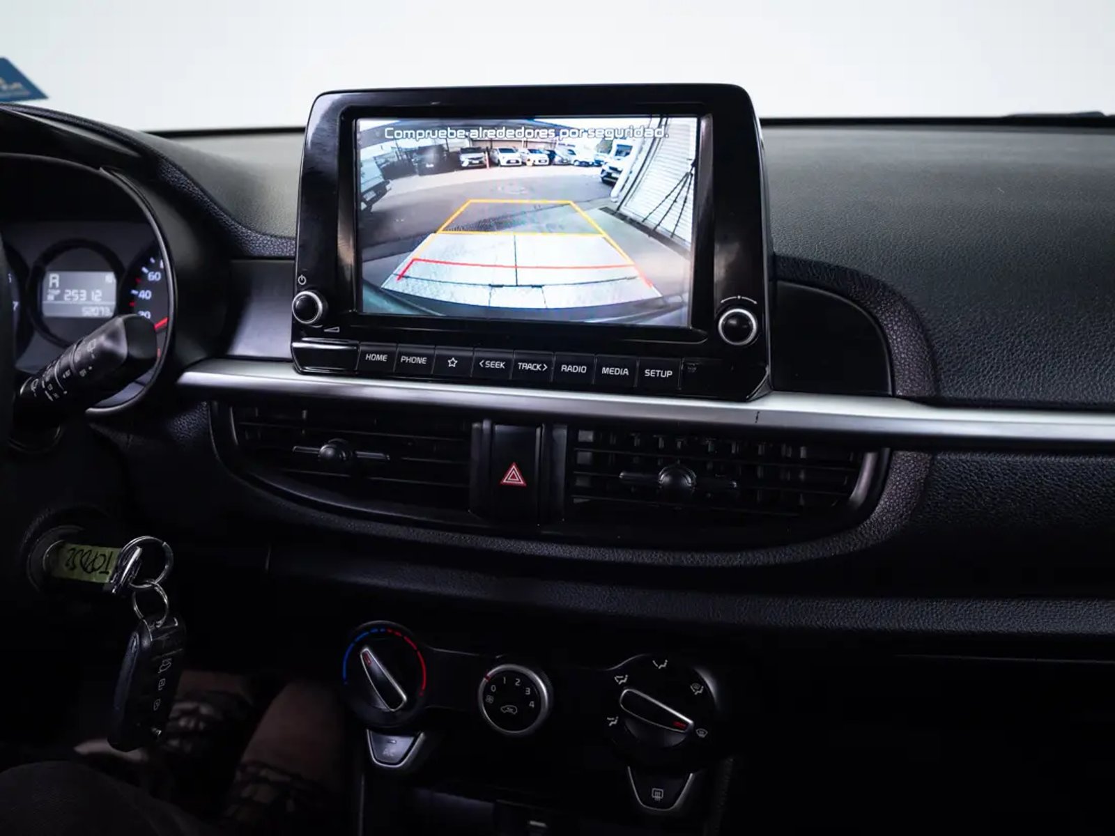 Kia MORNING 2024 - Imagen 19 de 20